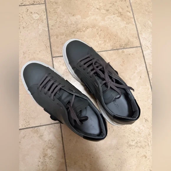 Men's Gray Sneakers philipp pelin